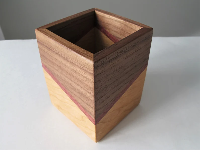 Wooden pen holder